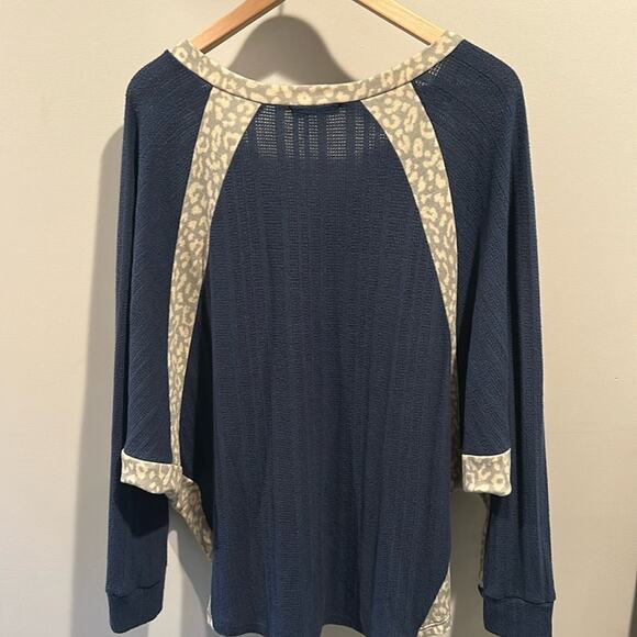 Ces Femme Medium Navy Blue Animal Print Open Knit Dolman Sweater Top - Picture 10 of 11